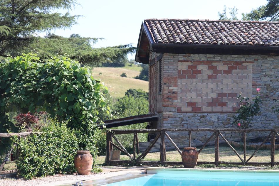 The casale and pool